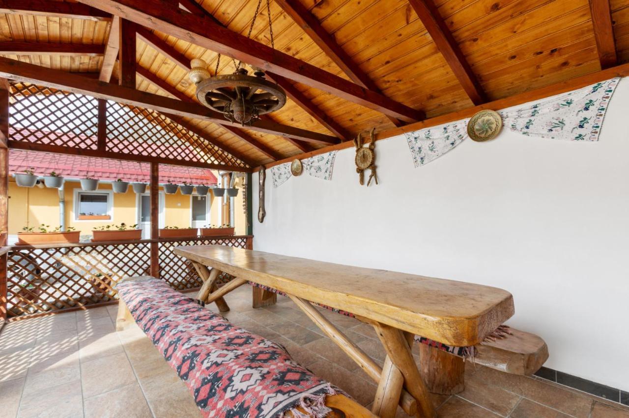 Casa Rasnoveana Esterno foto